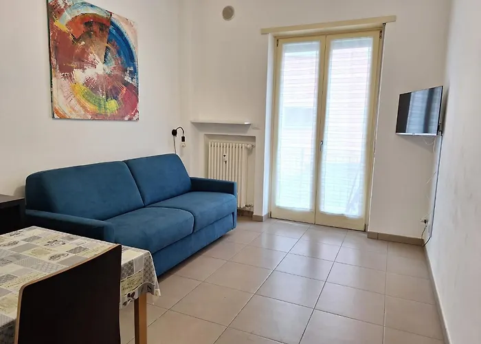 Melibi - Re Lear Apartments